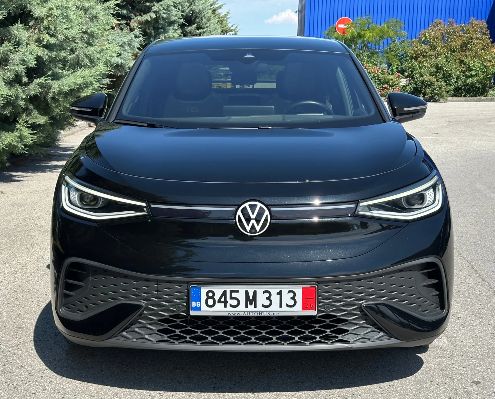 VW ID.5 PRO/MATRIX/PANO/HEAD UP/360Cam/Keyless/МАСАЖ, снимка 2 - Автомобили и джипове - 54905391
