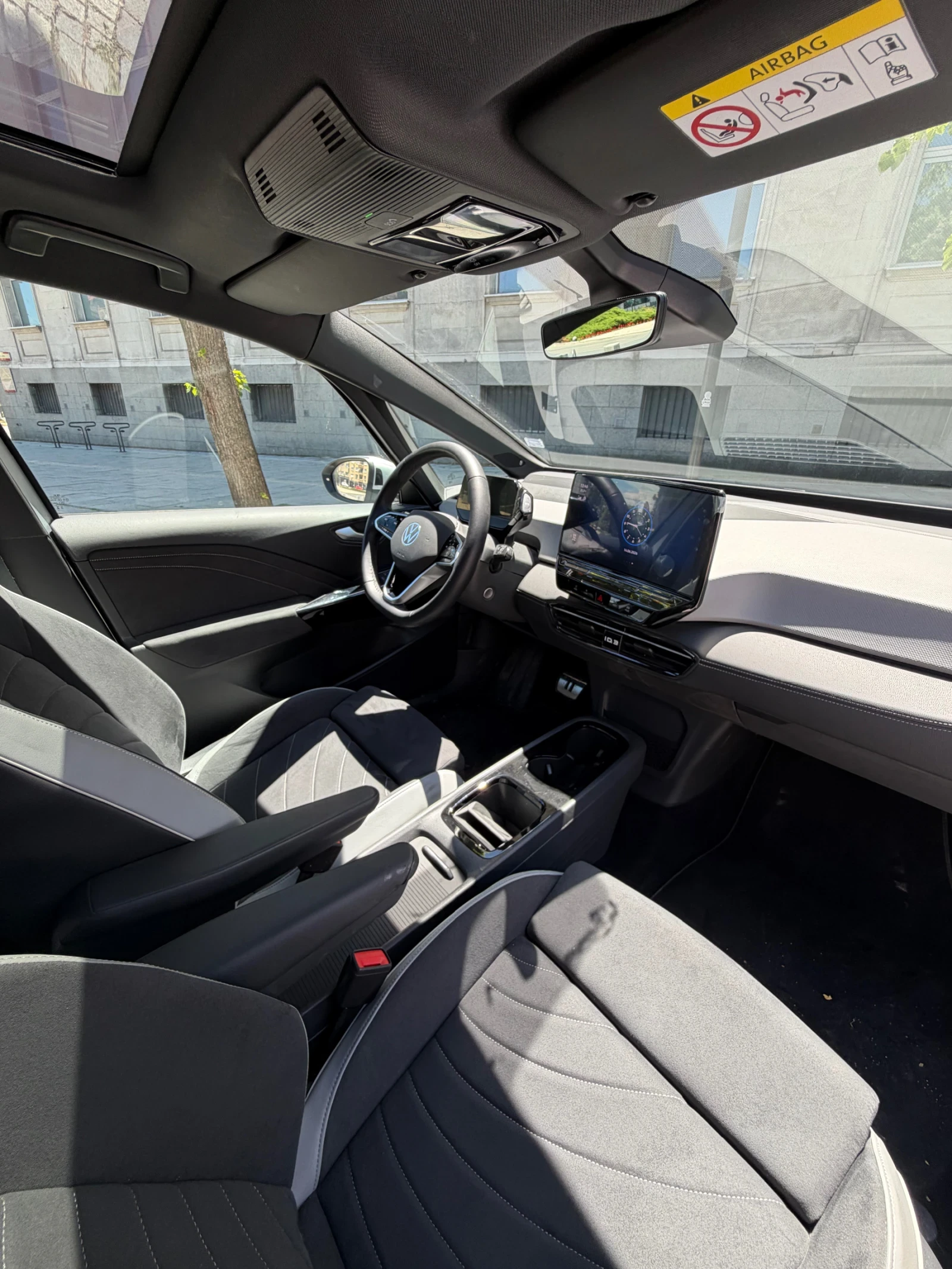 VW ID.3 Pro 62 kWh Matrix 360 Beats ACC Pano Blindspot HuD, снимка 13 - Автомобили и джипове - 54907663