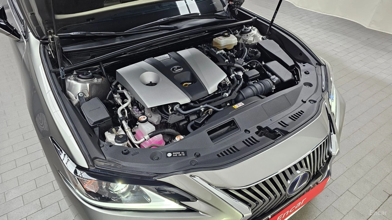 Lexus ES * ПАНО* LED* KEYLESS* Camera* ПОДГРЕВ* , снимка 5 - Автомобили и джипове - 55576094