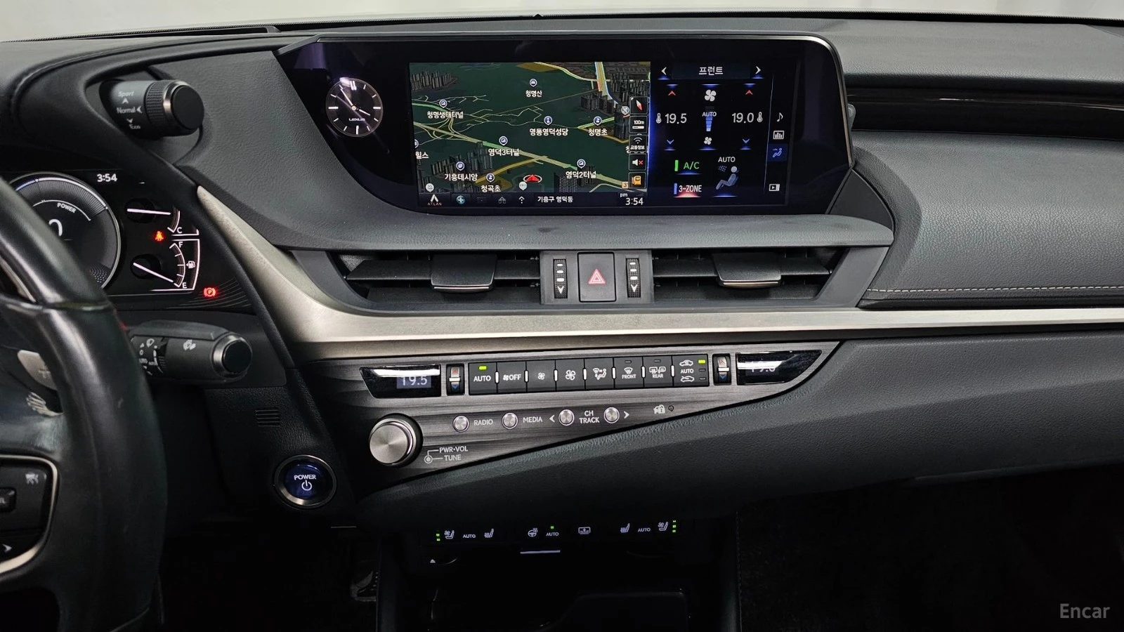 Lexus ES * ПАНО* LED* KEYLESS* Camera* ПОДГРЕВ* , снимка 11 - Автомобили и джипове - 55576094