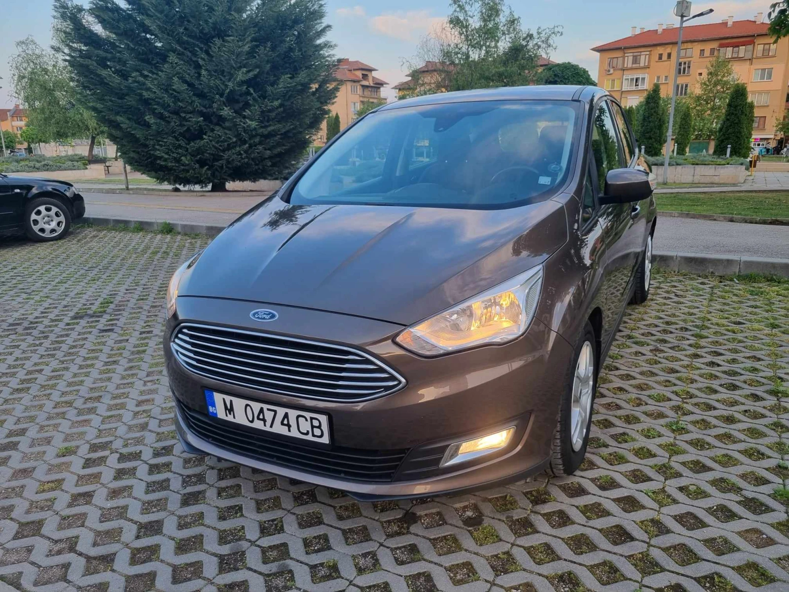 Ford C-max 1.0 EcoBoost, снимка 2 - Автомобили и джипове - 55607552