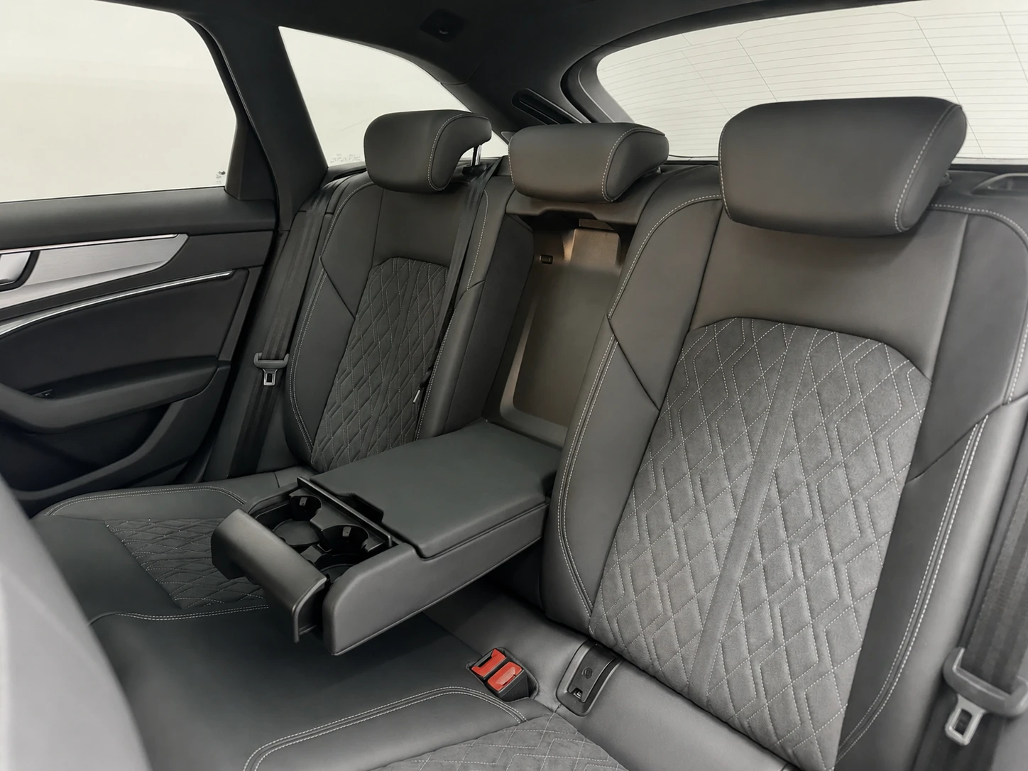Audi S6 QUATRRO* 3X S LINE* PANO* 360' CAM* 24 ������  | Mobile.bg � ����������� 13