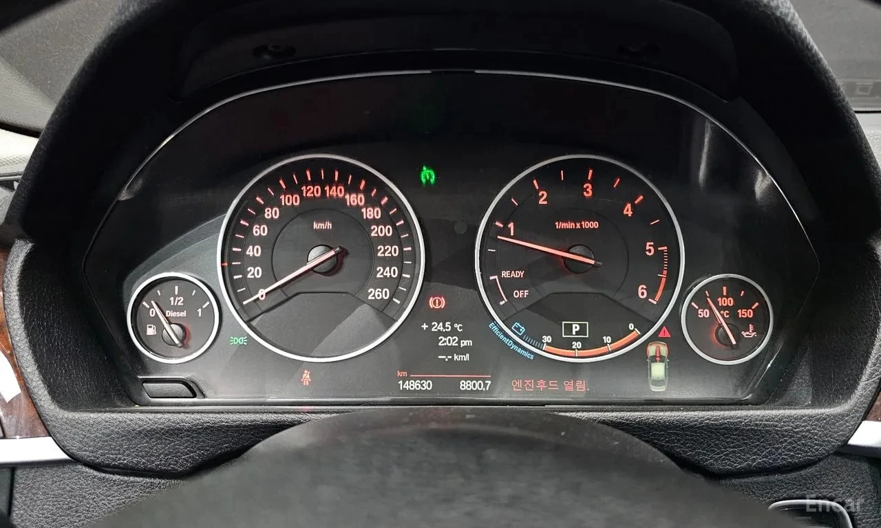 BMW 320 d Sport| PANO| ПАМЕТ| АМБИЕНТ| 2 КЛЮЧА, снимка 8 - Автомобили и джипове - 56105340