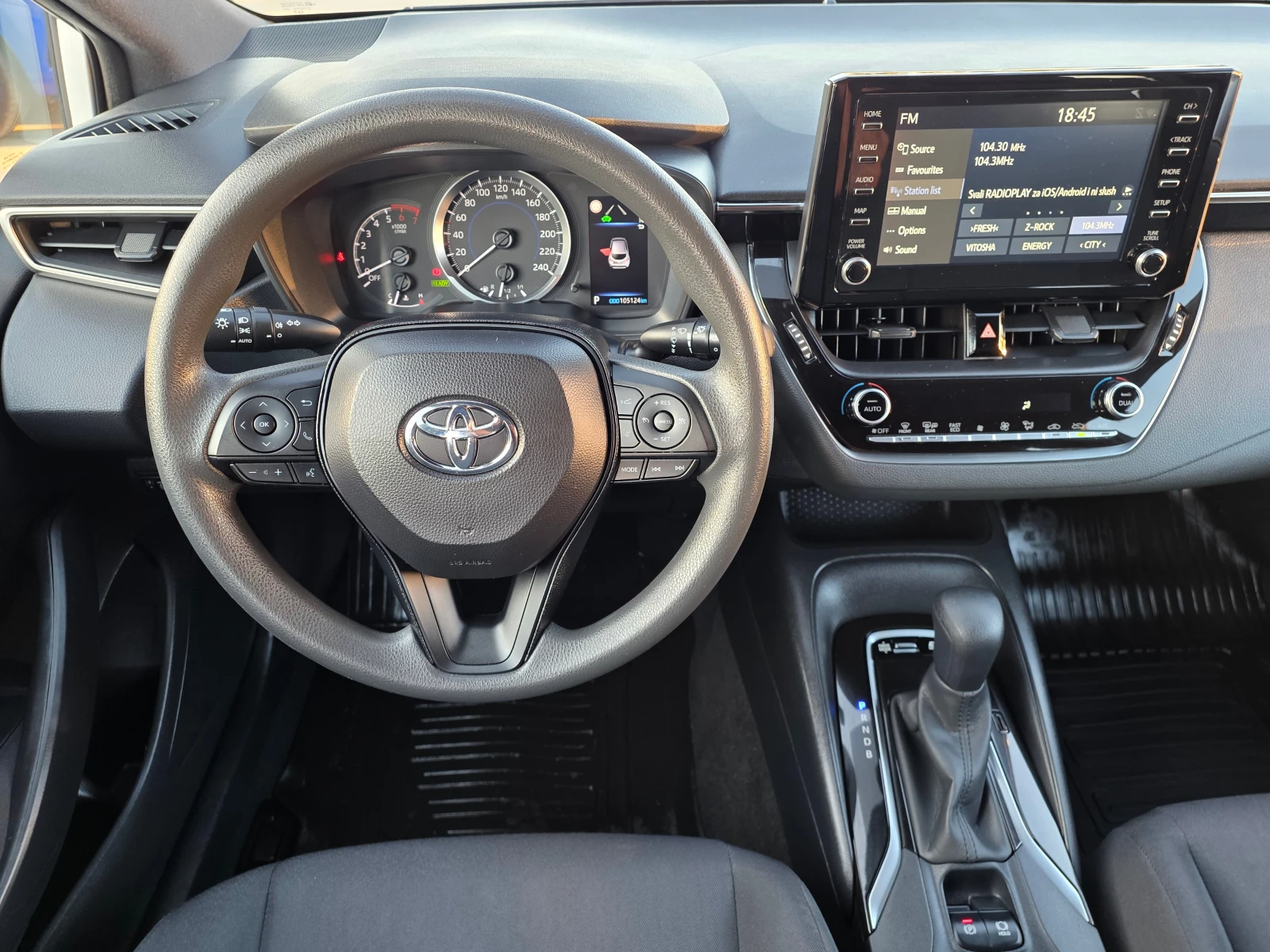 Toyota Corolla 1, 8 HYBRID A/T 122кс, снимка 14 - Автомобили и джипове - 56136878