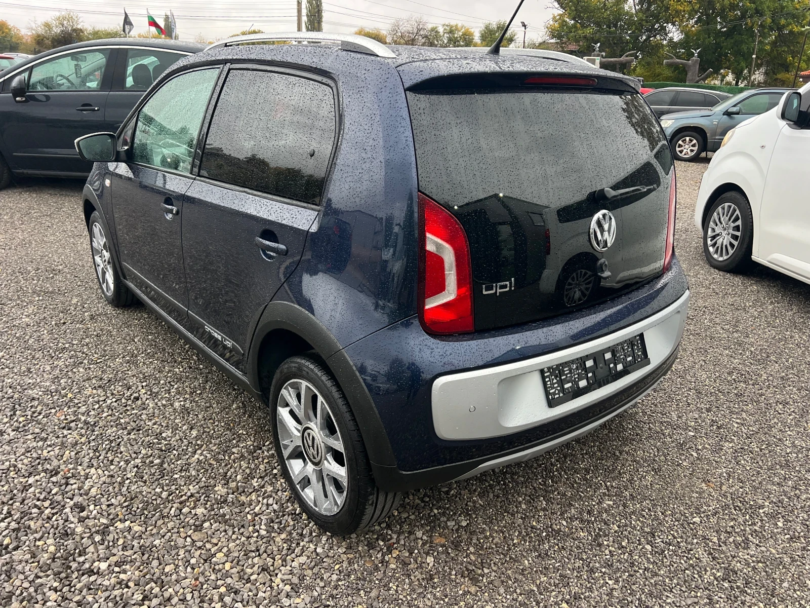 VW Up 1.0 CROSS NAVI   | Mobile.bg � ����������� 3