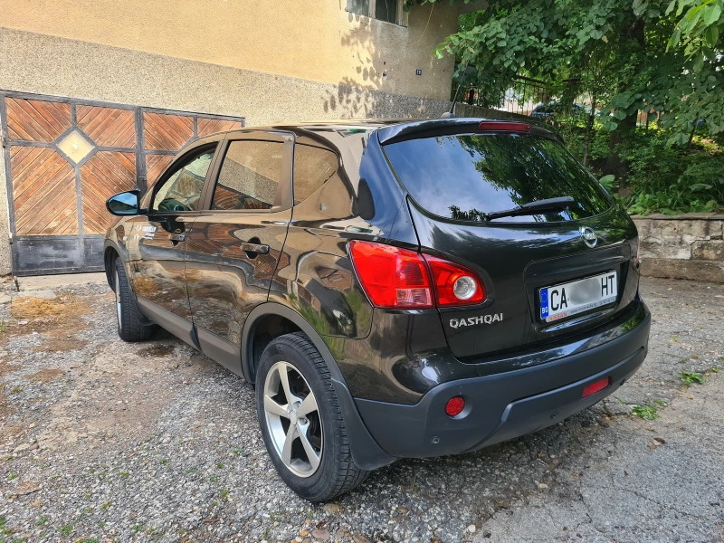 Nissan Qashqai 2.0i 16v, снимка 3 - Автомобили и джипове - 46066711