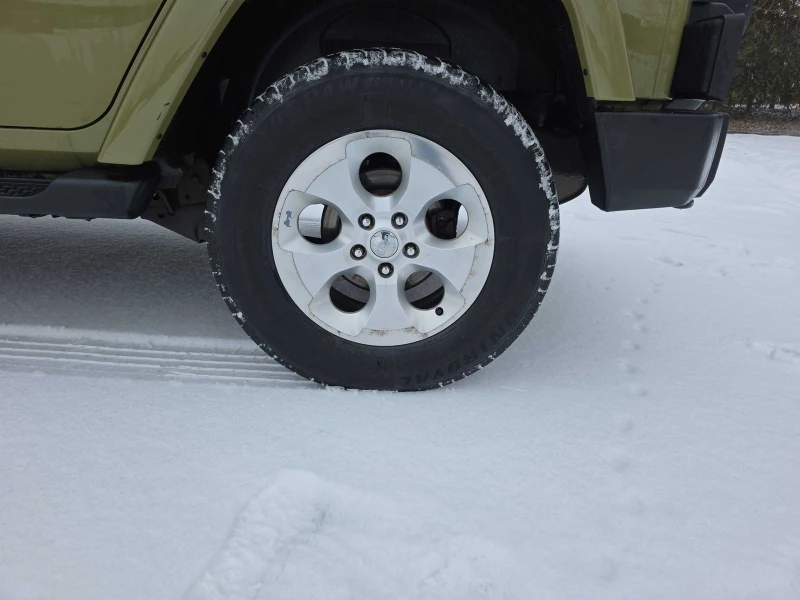 Jeep Wrangler Unlimited Sahara С РЕГИСТРАЦИЯ & АВТО КРЕДИТ , снимка 7 - Автомобили и джипове - 53597067