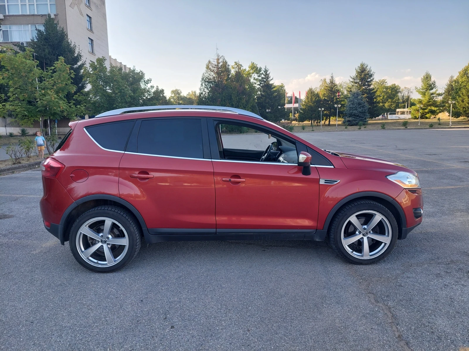 Ford Kuga 2.0 tdci - изображение 3