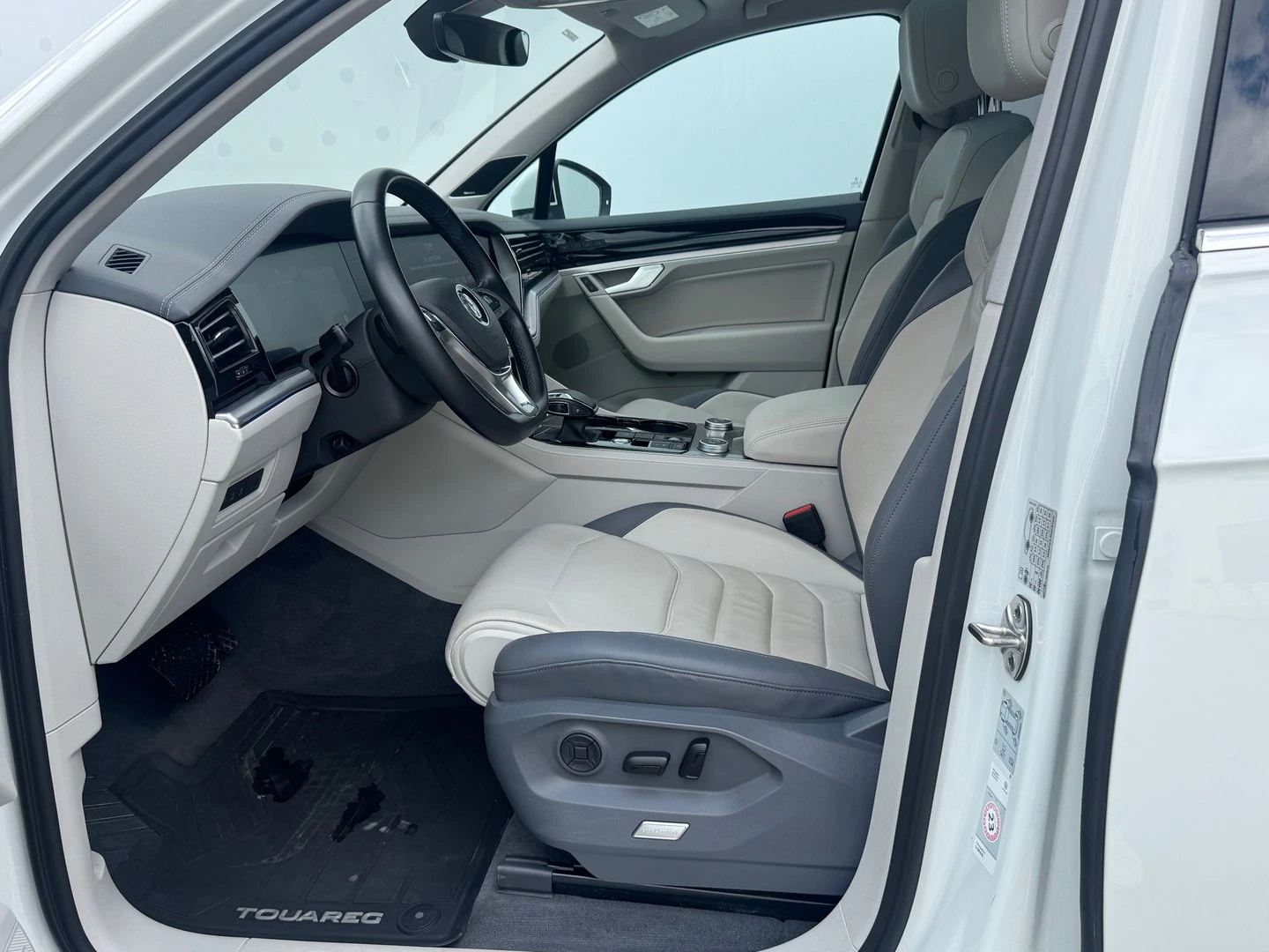 VW Touareg V6 TDI BMT 4MOTION - изображение 7