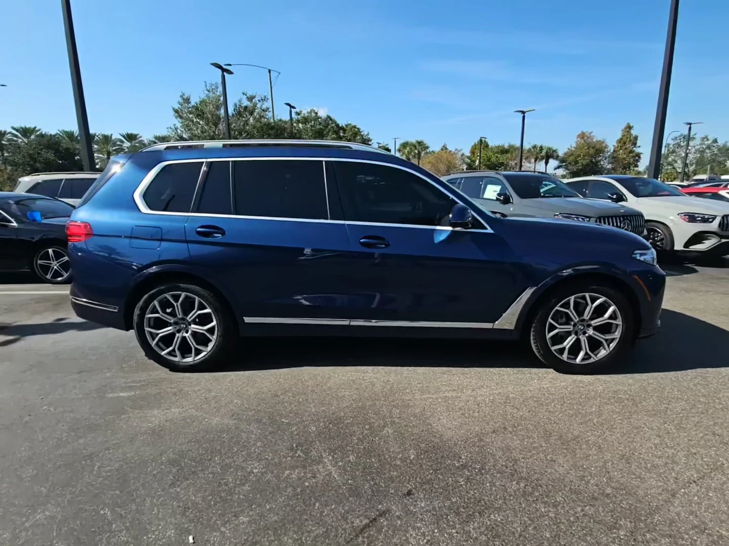 BMW X7 xDrive* 360 3D* Parking&Lane asisst* Soft* H&K/HUD - изображение 2