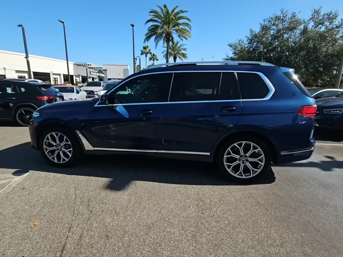 BMW X7 xDrive* 360 3D* Parking&Lane asisst* Soft* H&K/HUD - изображение 4