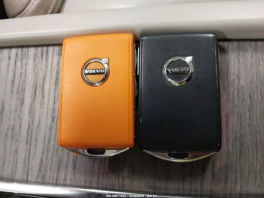 Volvo Xc90 Recharge Plug-In Hybrid T8 eAWD PHEV Inscription | Mobile.bg � ����������� 11