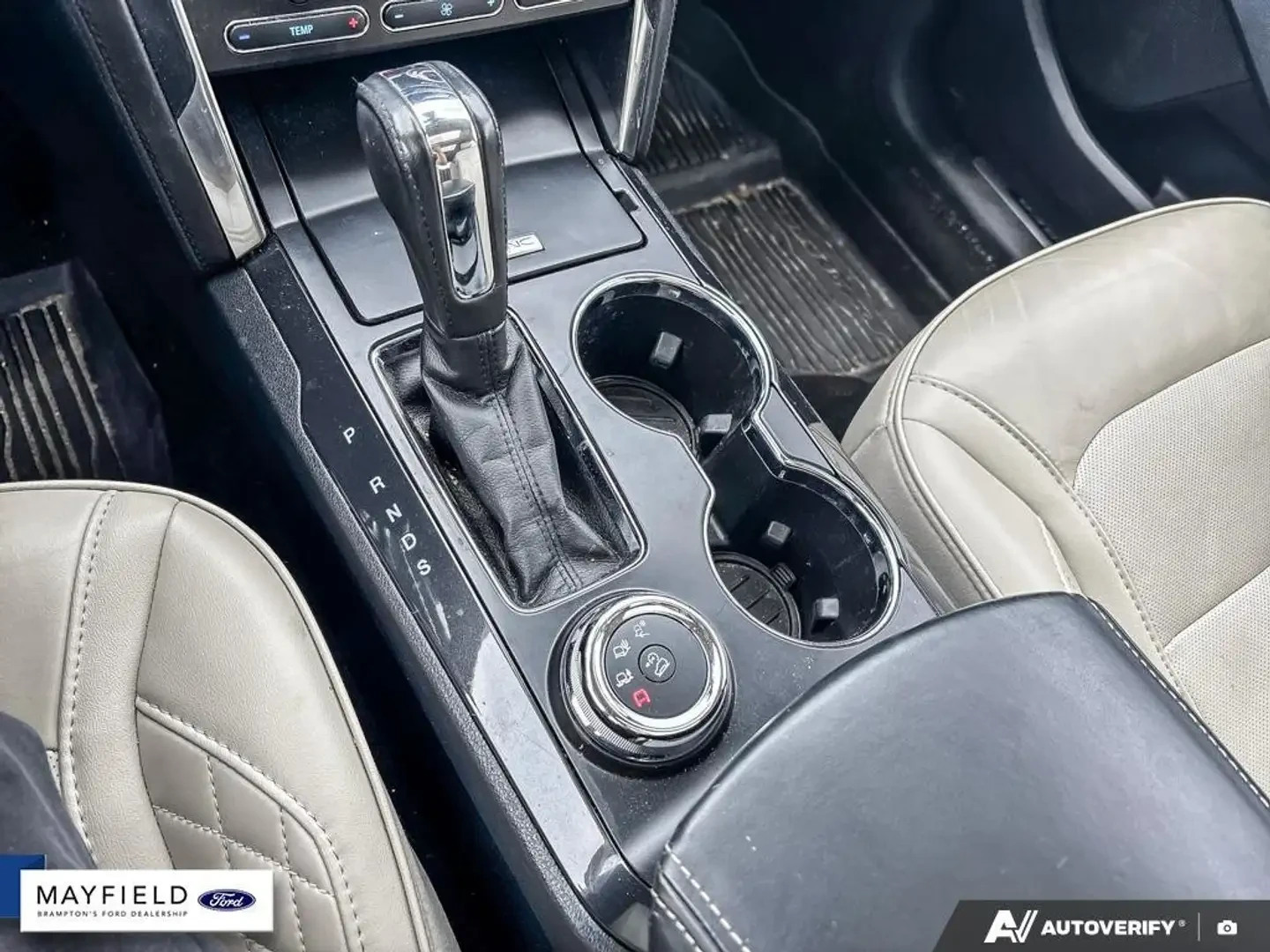 Ford Explorer CARFAX * АВТО КРЕДИТ * ПРОГНОЗНА ЦЕНА ДО БГ * , снимка 10 - Автомобили и джипове - 54626104