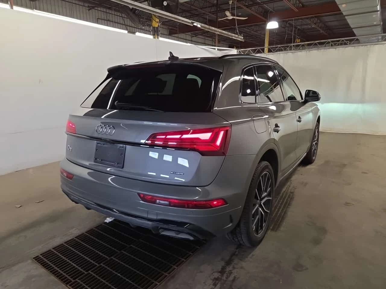 Audi Q5  | PROGRESSIV | DISTRONIC | PANO | MEMORY | , снимка 3 - Автомобили и джипове - 54678543