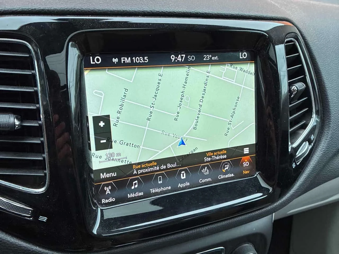 Jeep Compass LIMITED| PANO| ПОДГРЕВИ| CARFAX| , снимка 13 - Автомобили и джипове - 55275306