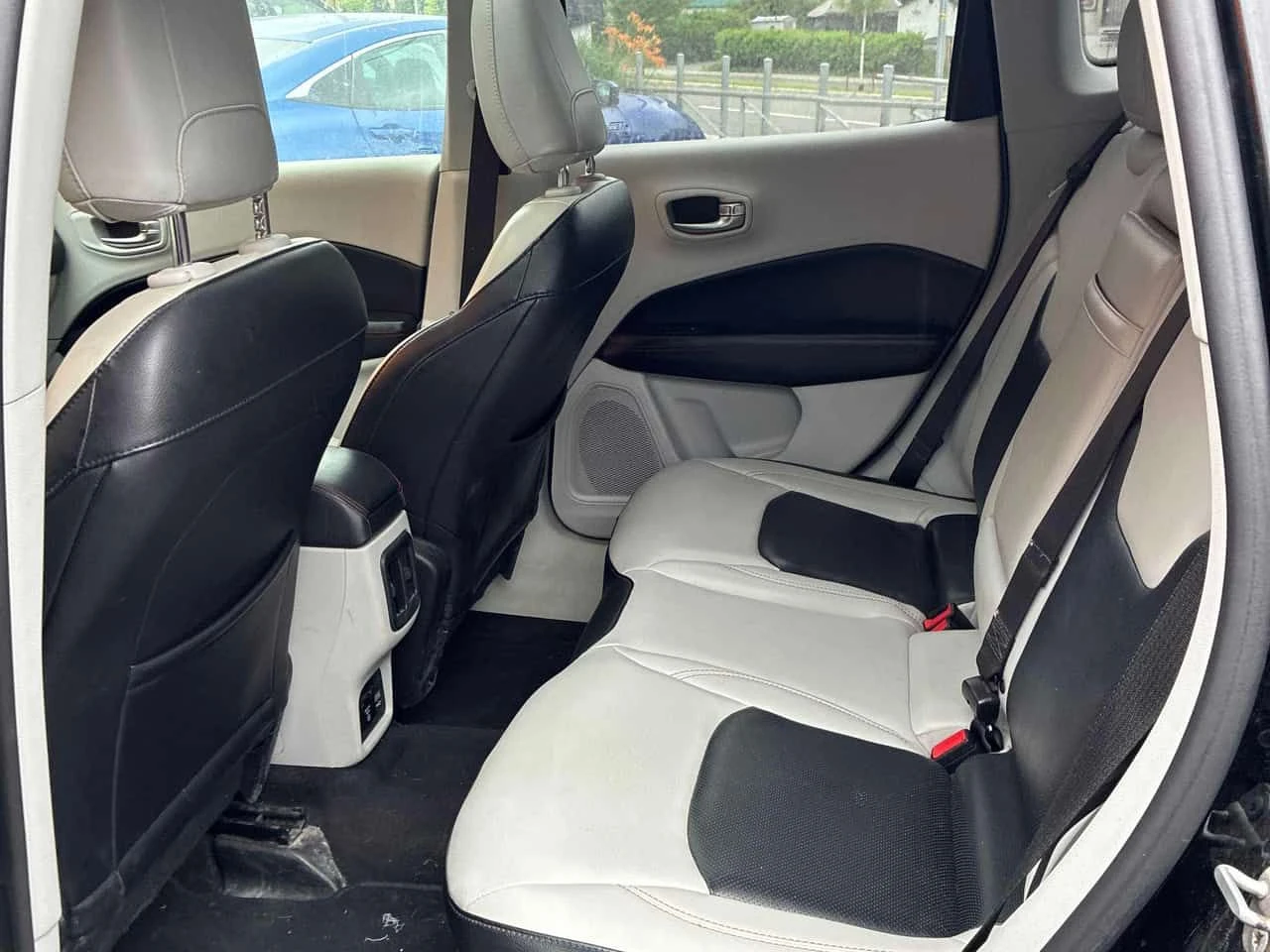 Jeep Compass LIMITED| PANO| ПОДГРЕВИ| CARFAX| , снимка 17 - Автомобили и джипове - 55275306