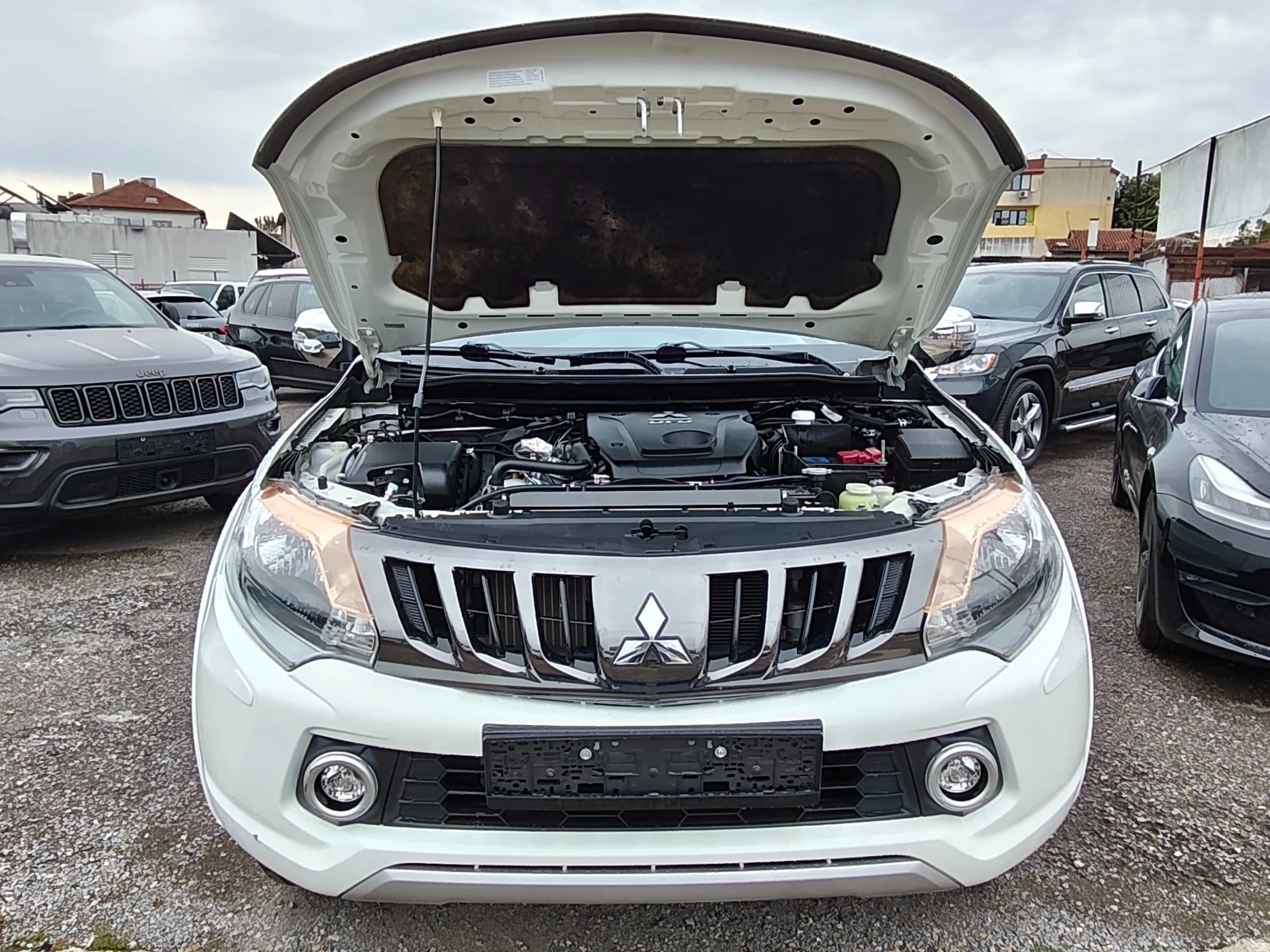 Mitsubishi L200 158хил.км!!! Без ръжда !!! Нов внос от ШВЕЙЦАРИЯ !, снимка 14 - Автомобили и джипове - 55431045