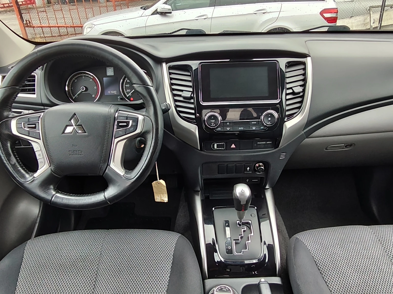 Mitsubishi L200 158хил.км!!! Без ръжда !!! Нов внос от ШВЕЙЦАРИЯ !, снимка 7 - Автомобили и джипове - 55431045
