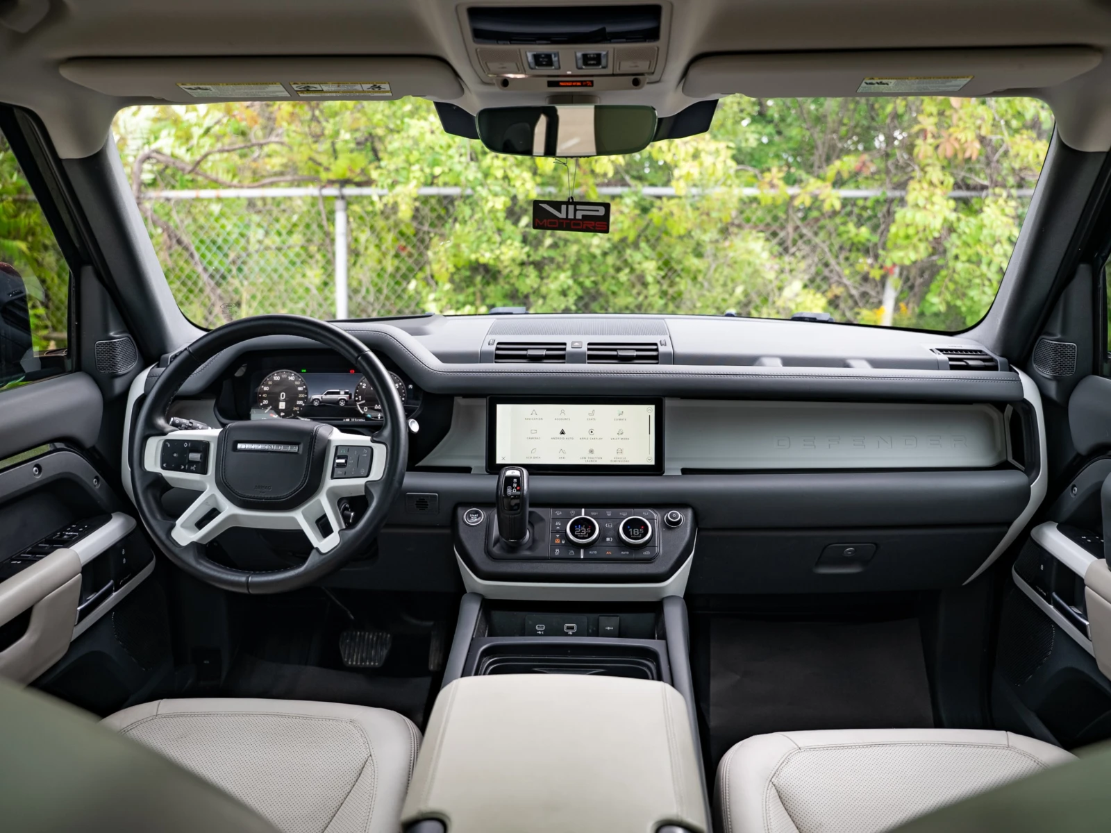 Land Rover Defender 110 S AWD | 360 | AIR | TR2 | Meridian, снимка 9 - Автомобили и джипове - 55827679