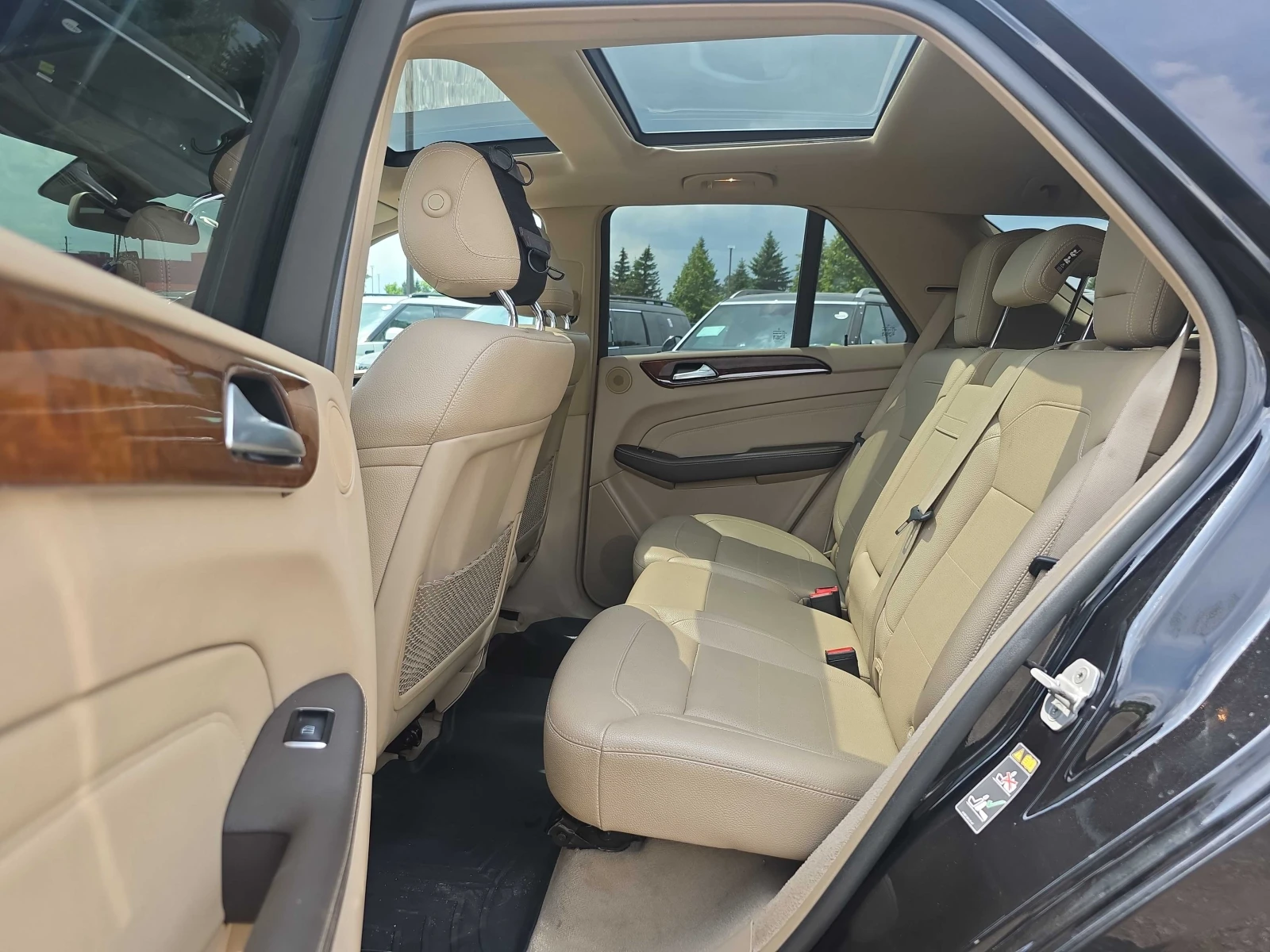 Mercedes-Benz ML 350 * 4MATIC 4dr BlueTEC * АВТОКРЕДИТ* , снимка 17 - Автомобили и джипове - 55873243