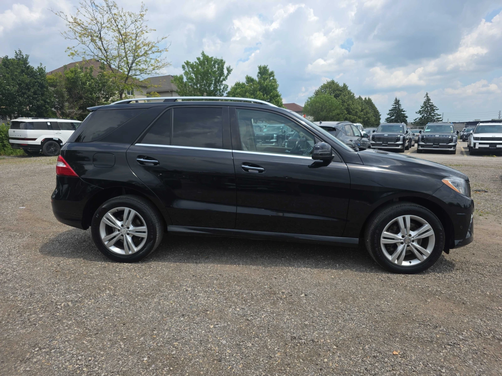 Mercedes-Benz ML 350 * 4MATIC 4dr BlueTEC * АВТОКРЕДИТ* , снимка 3 - Автомобили и джипове - 55873243