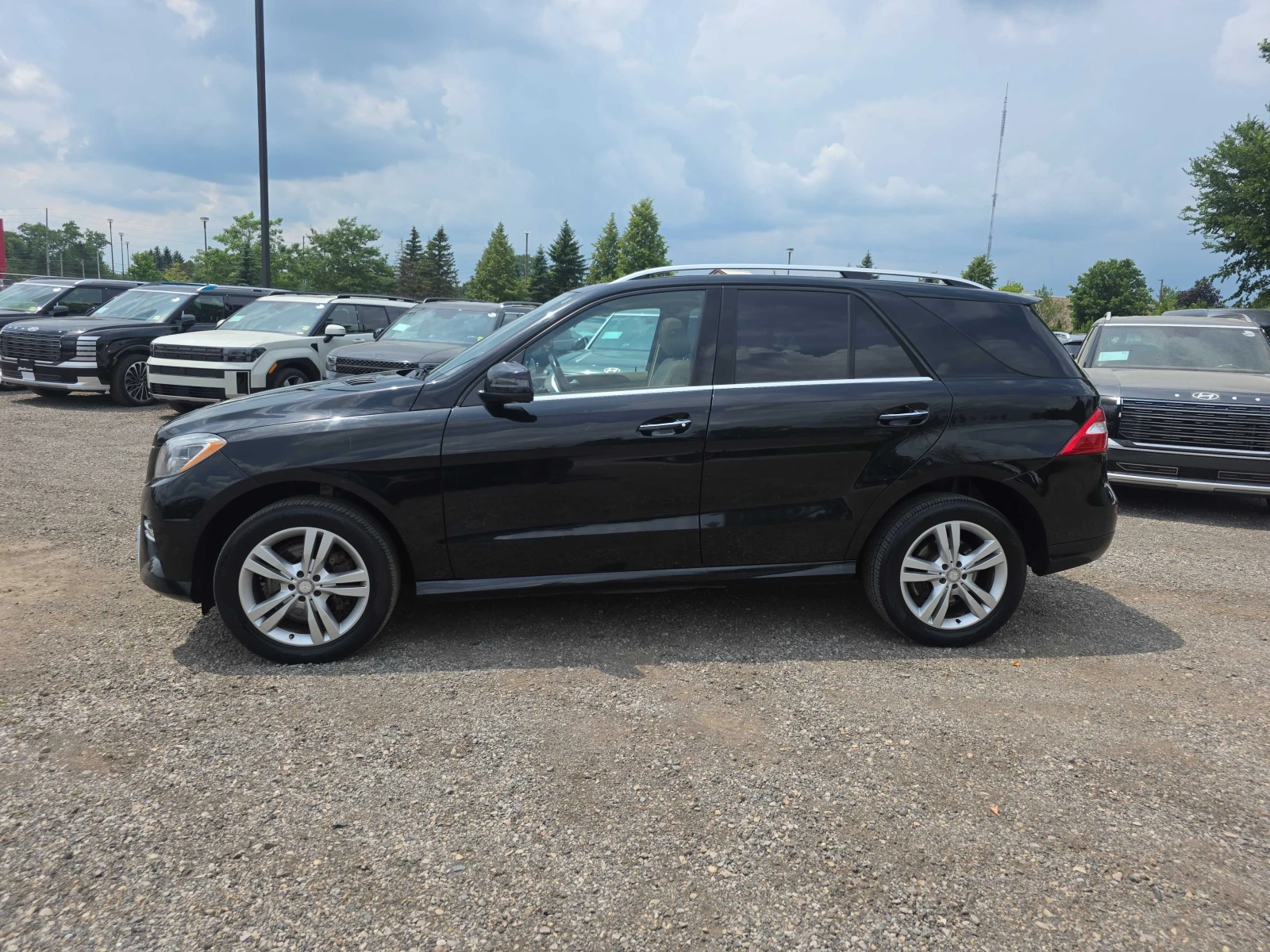 Mercedes-Benz ML 350 * 4MATIC 4dr BlueTEC * АВТОКРЕДИТ* , снимка 2 - Автомобили и джипове - 55873243