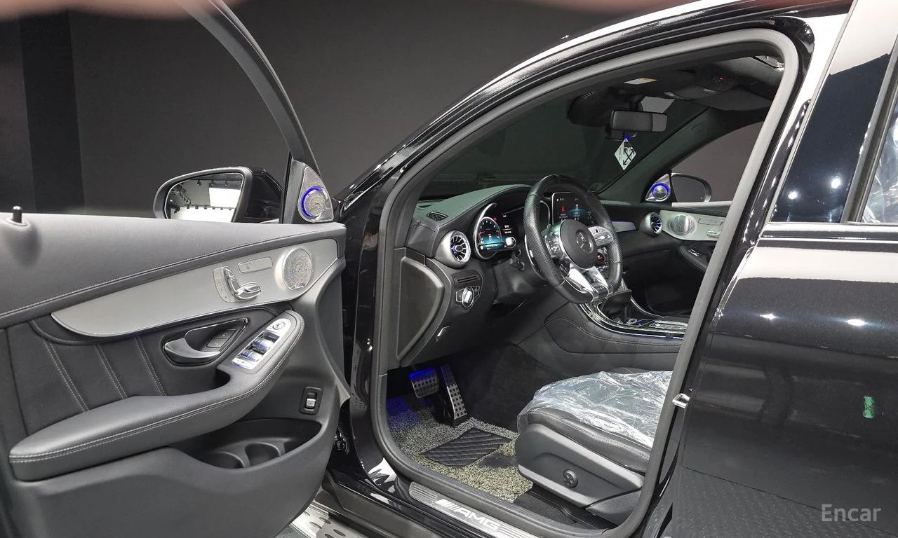 Mercedes-Benz GLC 63 AMG S* COUPE* 4MATIC* BURMESTER 3D* 360* КРАЙНА ЦЕНА, снимка 8 - Автомобили и джипове - 55995922