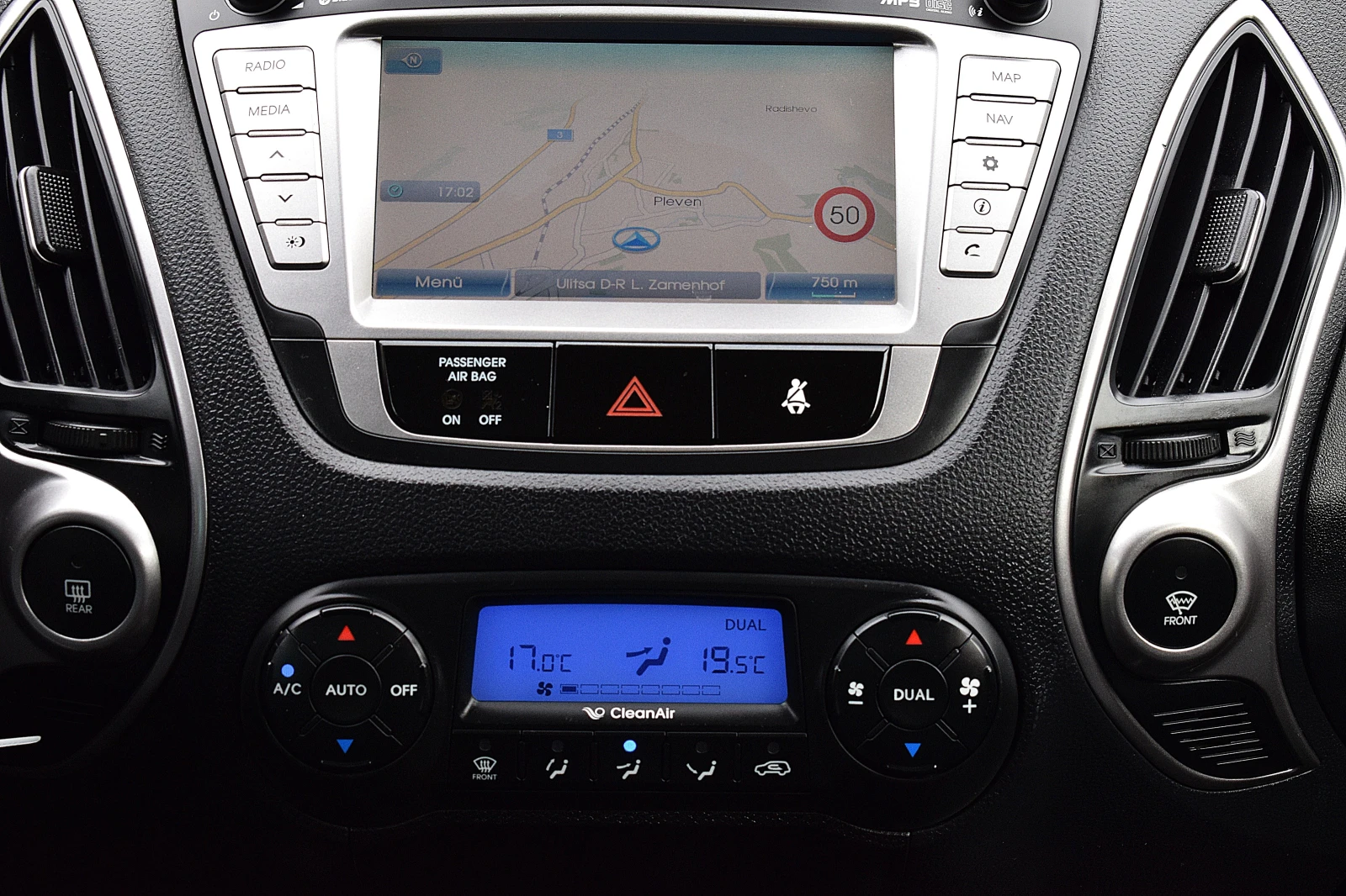 Hyundai IX35 2.0ШВЕЙЦАРИЯ/LUX/4x4, снимка 10 - Автомобили и джипове - 56047381