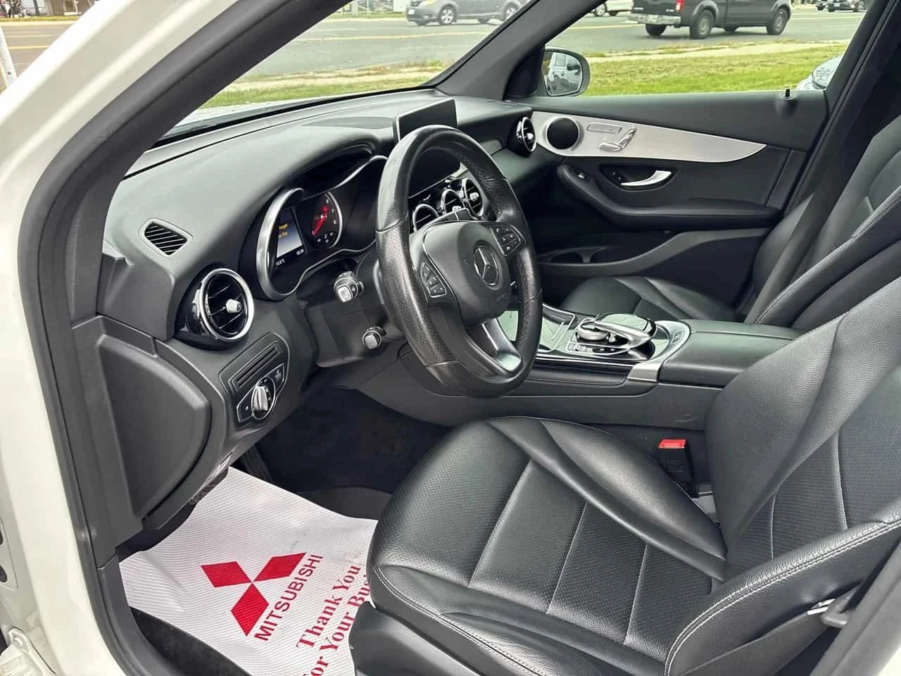 Mercedes-Benz GLC 300, снимка 7 - Автомобили и джипове - 56689141
