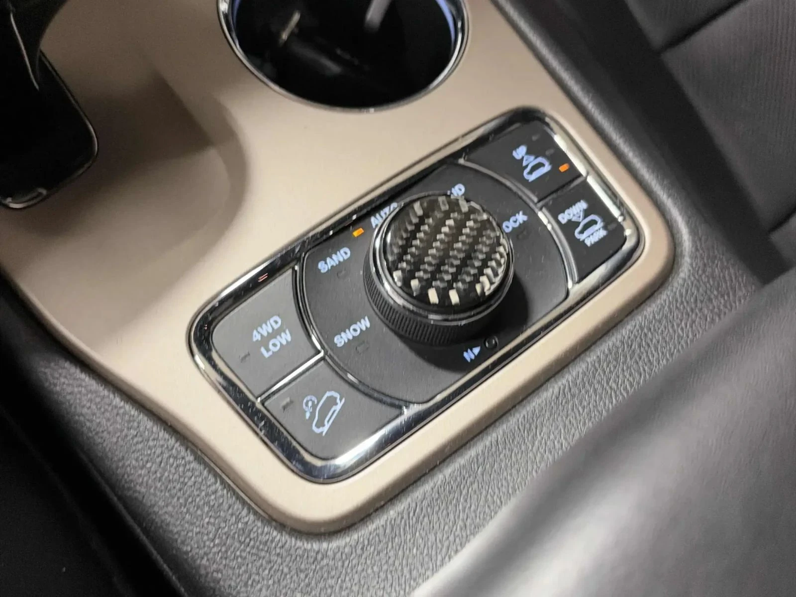 Jeep Grand cherokee, снимка 10 - Автомобили и джипове - 56714924