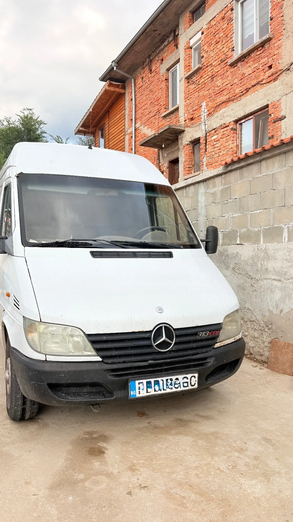 Mercedes-Benz 313