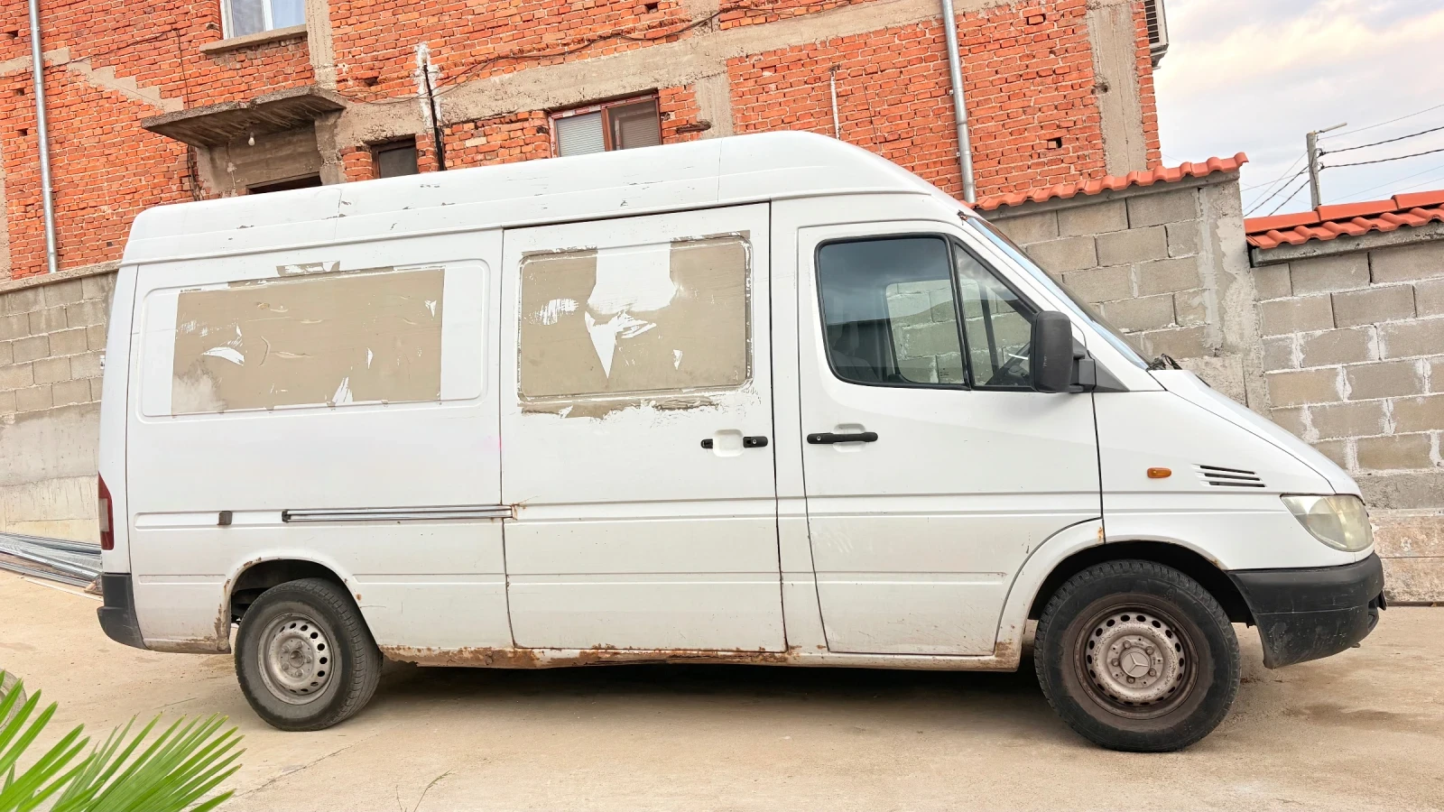 Mercedes-Benz 313, снимка 4 - Бусове и автобуси - 55657059