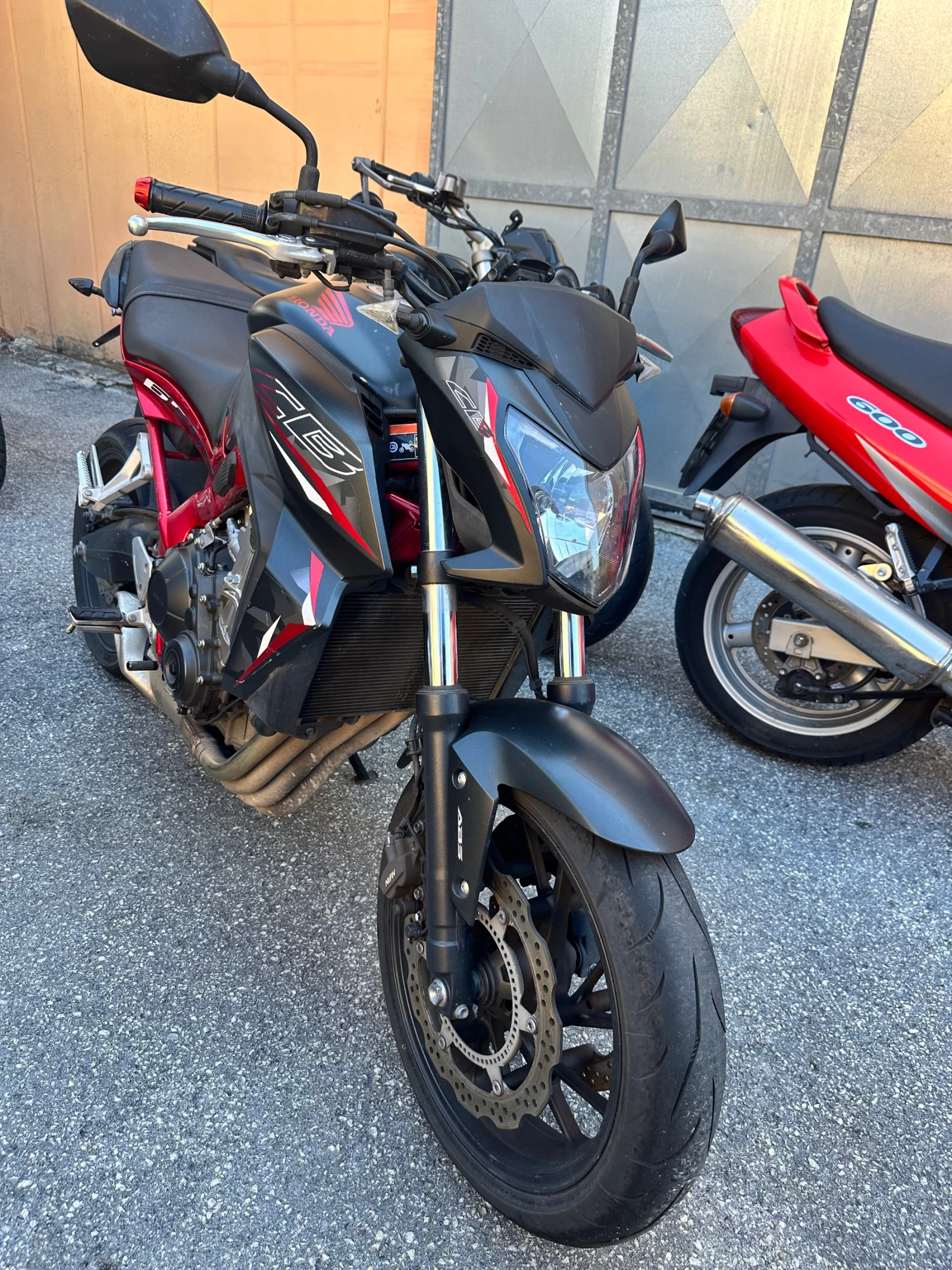 Honda Cb 650F ABS 07.2016г., снимка 15 - Мотоциклети и мототехника - 55606467