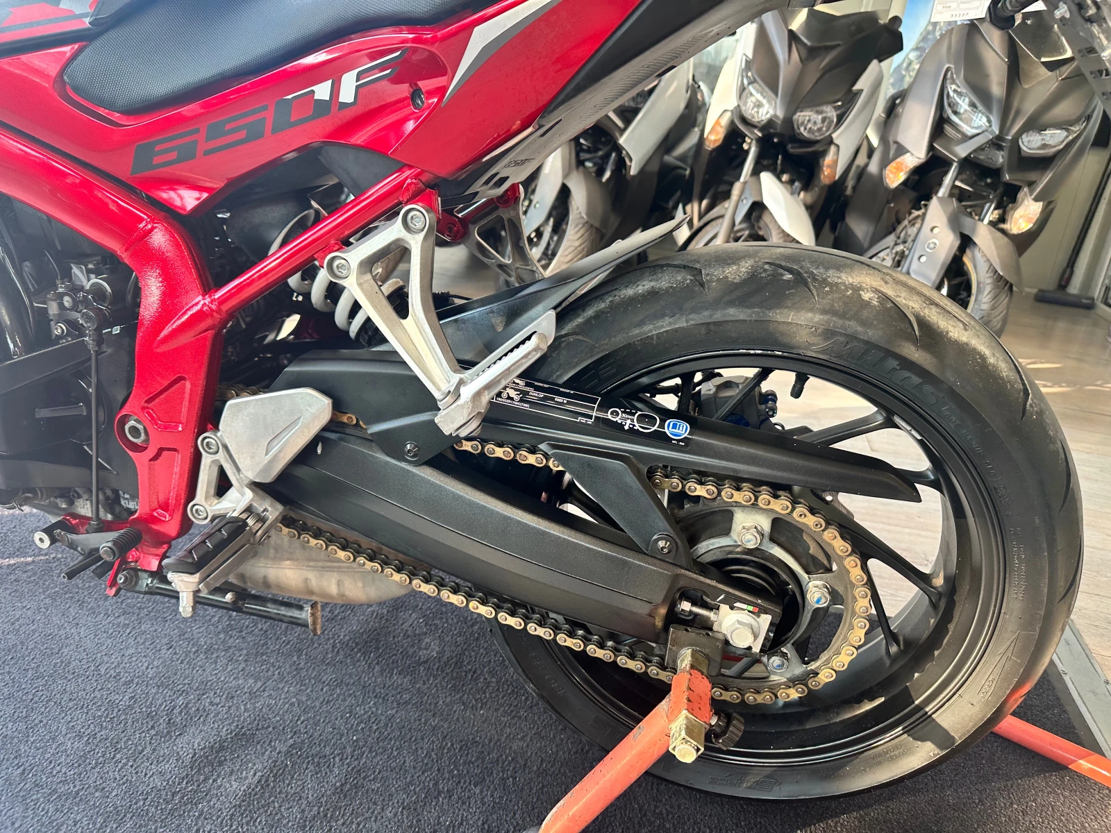Honda Cb 650F ABS 07.2016г., снимка 10 - Мотоциклети и мототехника - 55606467
