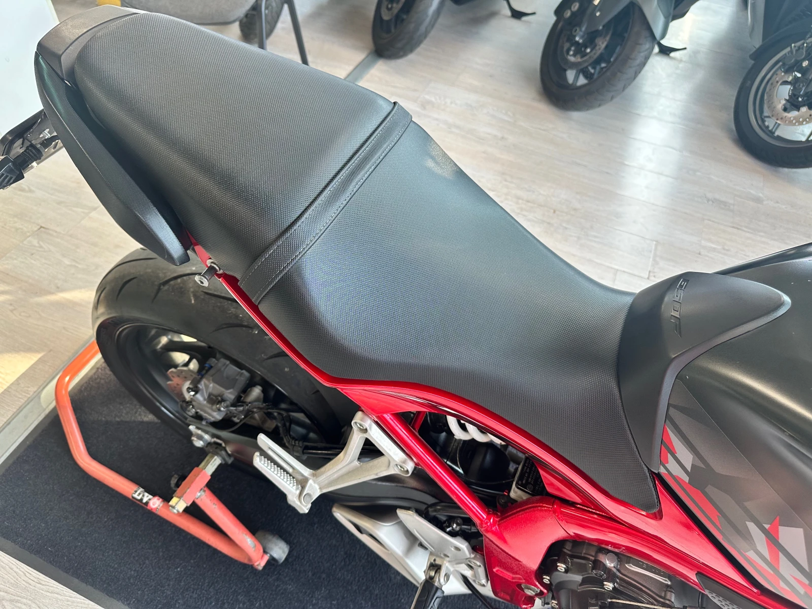 Honda Cb 650F ABS 07.2016г., снимка 3 - Мотоциклети и мототехника - 55606467