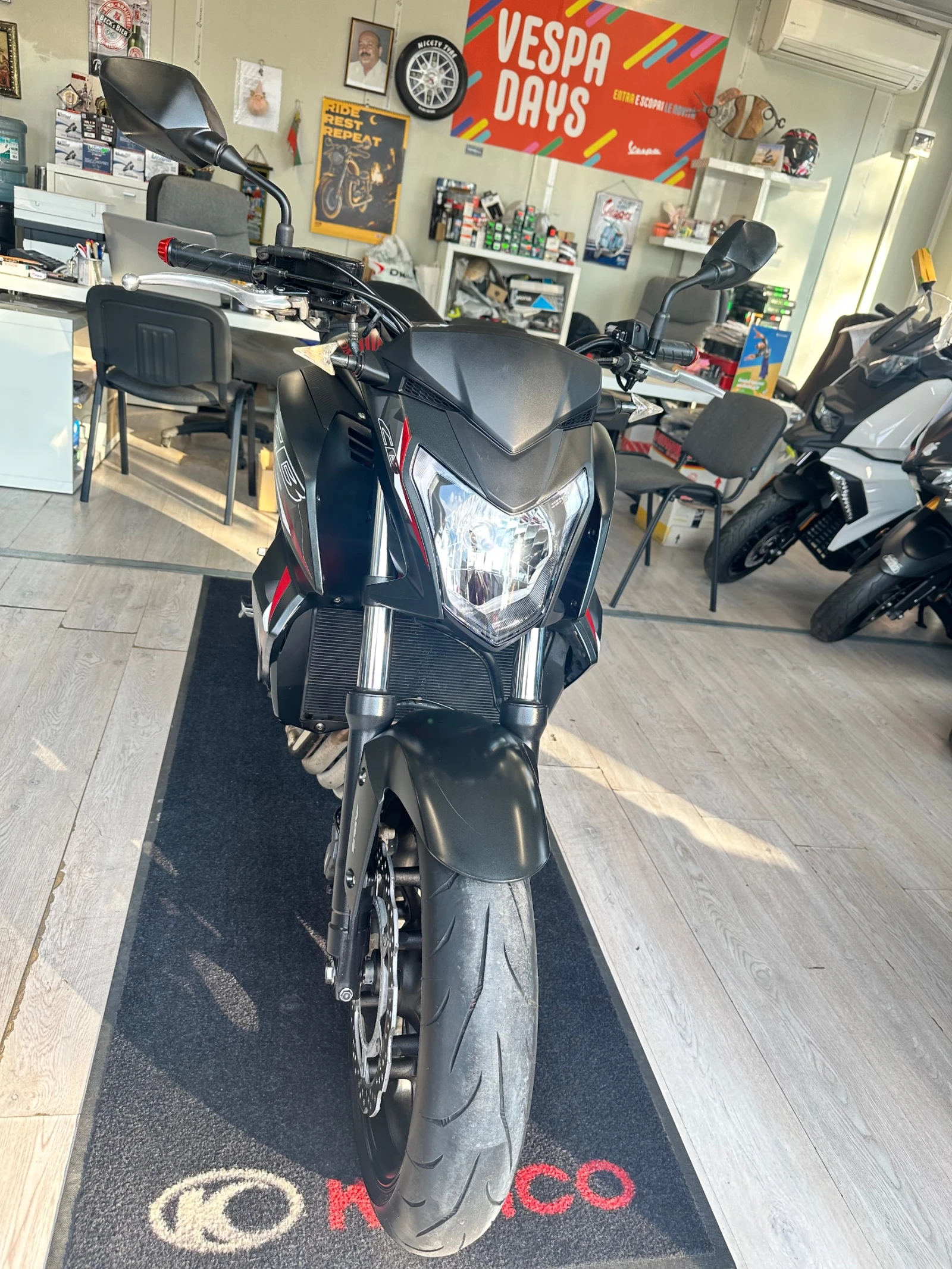 Honda Cb 650F ABS 07.2016г., снимка 11 - Мотоциклети и мототехника - 55606467