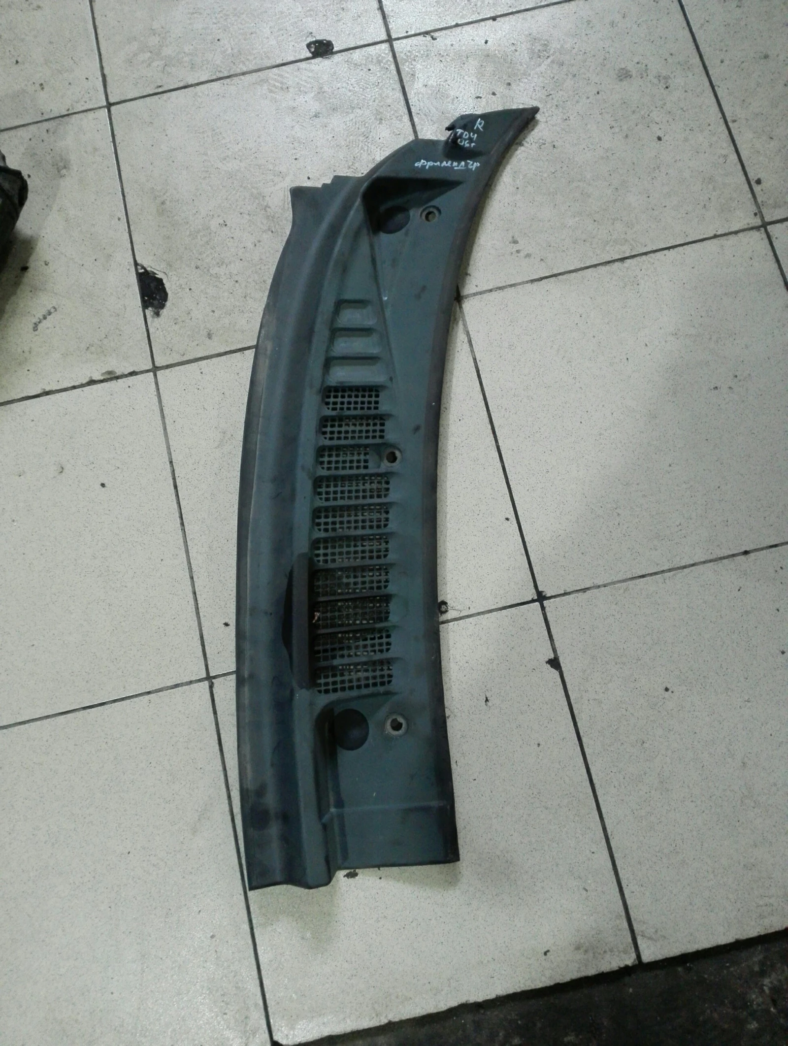     ()    4 | Mobile.bg   1