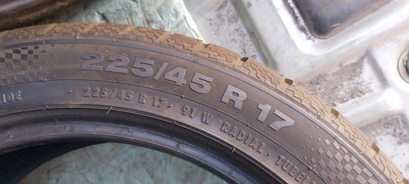 Гуми Летни 225/45R17, снимка 6 - Гуми и джанти - 30393414