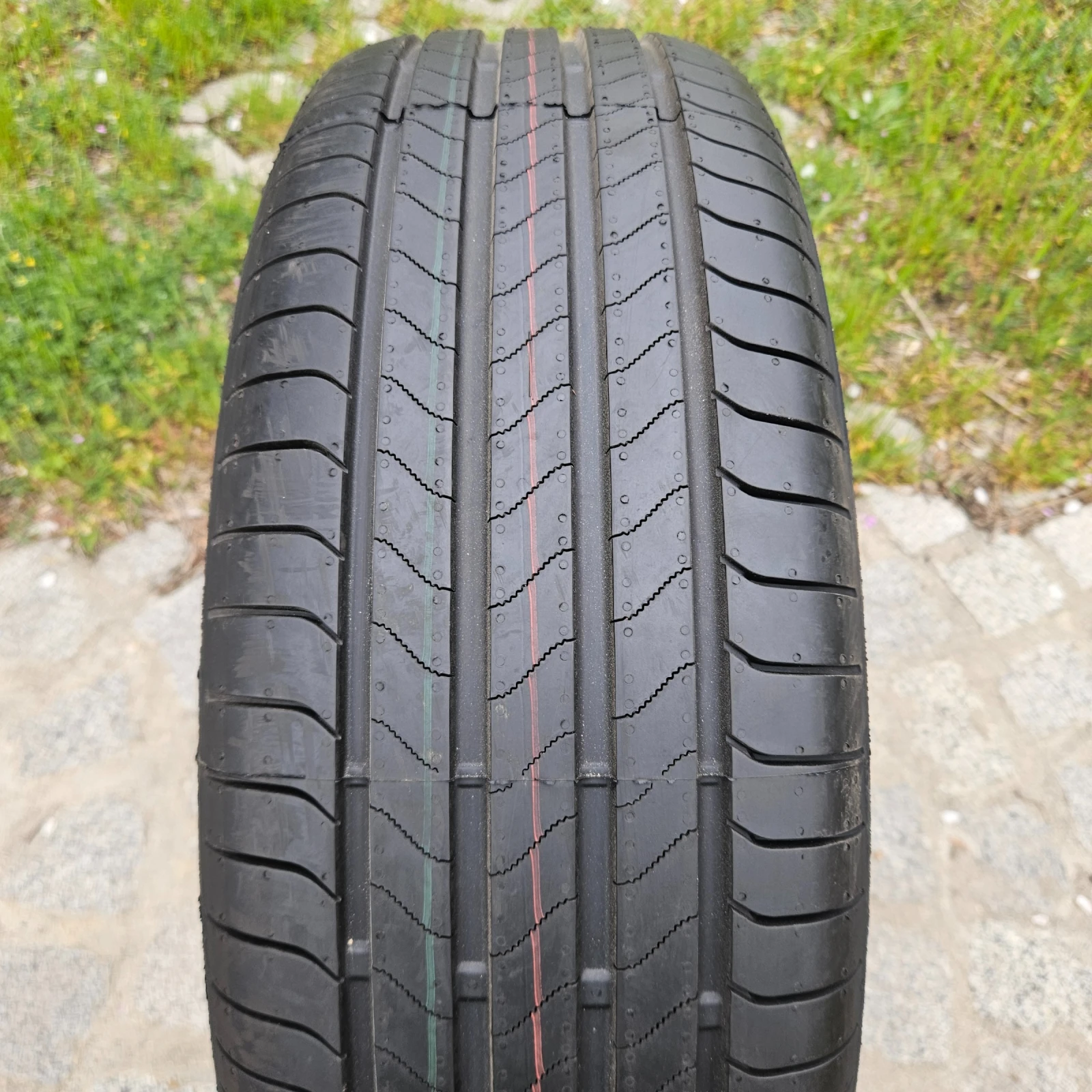 ���� 215/65R16 | Mobile.bg � ����������� 2