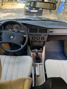 Mercedes-Benz 190, снимка 10