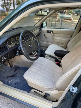 Mercedes-Benz 190, снимка 15