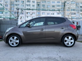 Kia Venga 1.6CRDi* 128кс* PREMIUM* * * , снимка 3