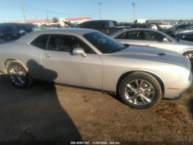 Dodge Challenger SXT AWD | Mobile.bg    14