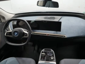 BMW iX xDrive50/523HP/M-SPORT/AHK/HUD/NAVI/LED/KLESS/475g - 133599 лв. / 68308.08 € - 43711934 7