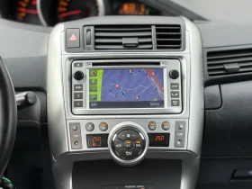 Toyota Verso 1.8i-147К.С НАВИГАЦИЯ / КАМЕРА / ОТЛИЧНО СЪСТОЯНИЕ - 6890 € / 13475.67 лв. - 71733660 14