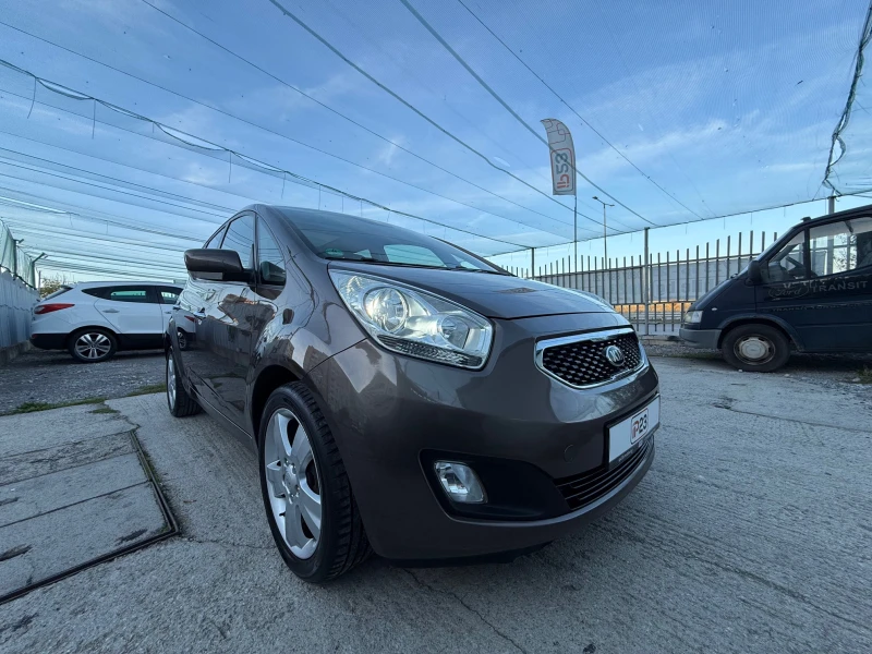 Kia Venga 1.6CRDi* 128кс* PREMIUM* * * , снимка 8 - Автомобили и джипове - 43686120