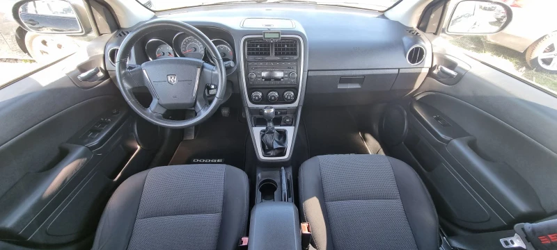 Dodge Caliber 2.0i Евро 5, снимка 6 - Автомобили и джипове - 47513366