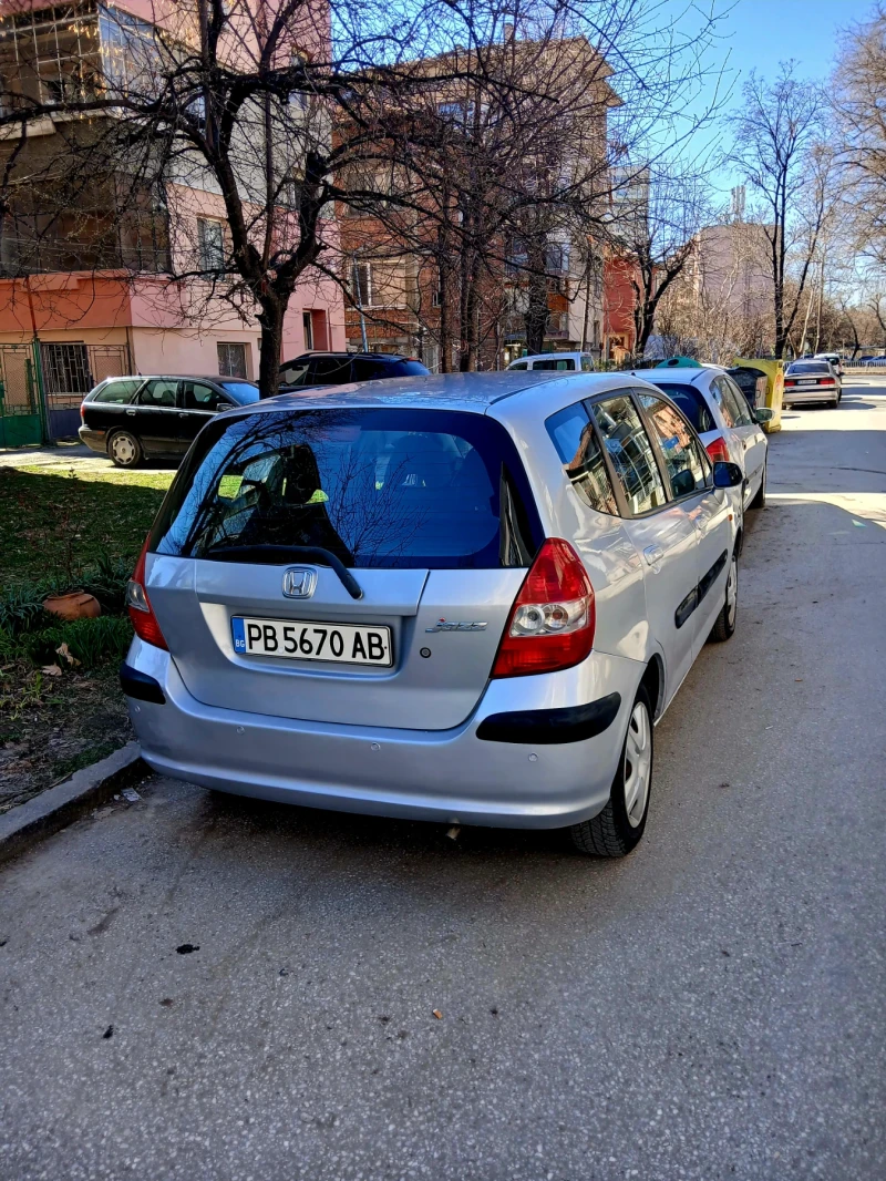 Honda Jazz Парктроник камера климата работи , снимка 6 - Автомобили и джипове - 49412916