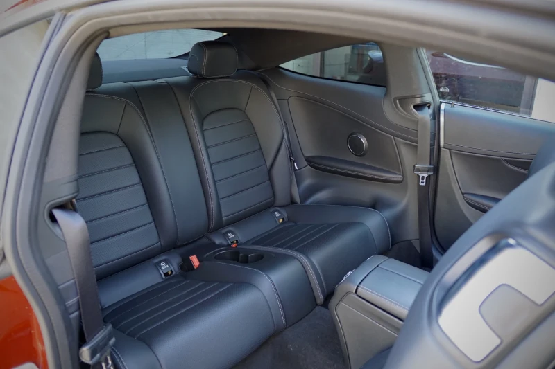 Mercedes-Benz C 300 AMG 4MATIC LED NAVI CAM PANORAMA, снимка 11 - Автомобили и джипове - 51479099