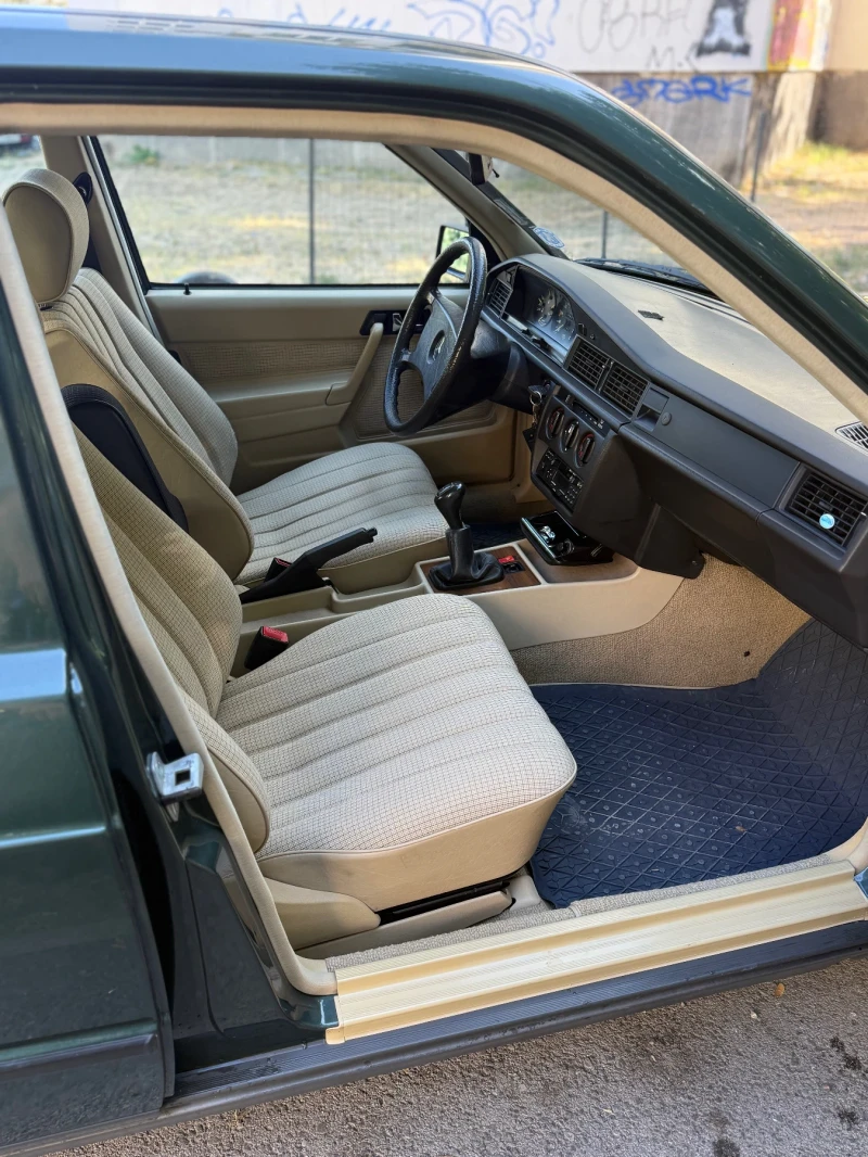Mercedes-Benz 190, снимка 7 - Автомобили и джипове - 52732433